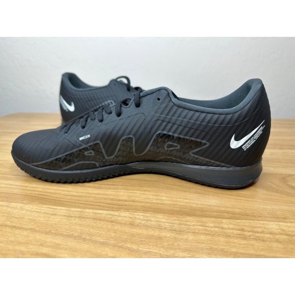 Nike Zoom sz 9 Mercurial Vapor 15 Academy IC DJ5633-001 Men Indoor Soccer Black
